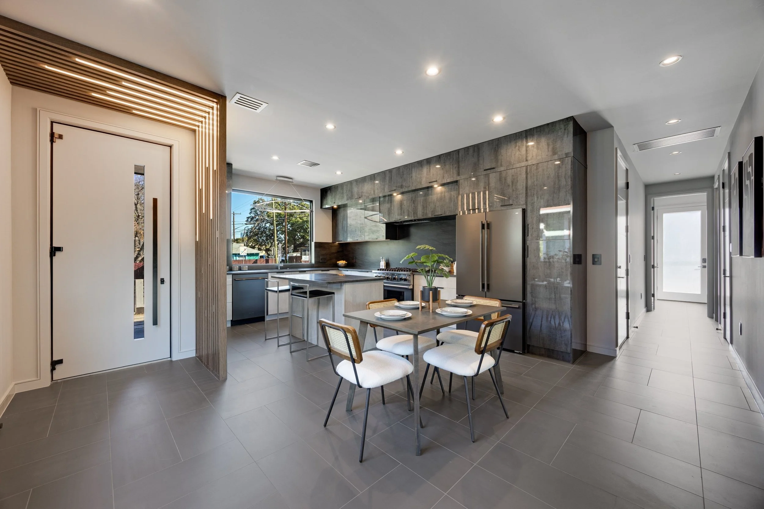Electric — Unit A exterior, Johanna Collection