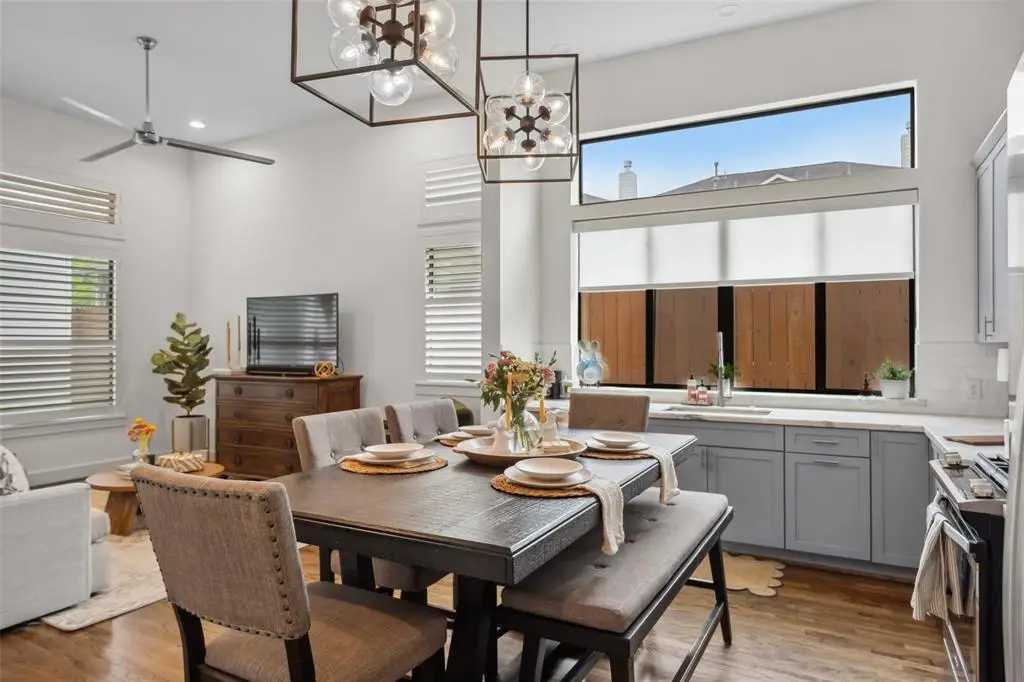 W 22nd St · Unit A — photo 3